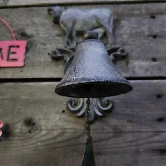 Farmhouse Cast Iron Cow Dinner Bell - Home Decor - Wall Hanging - Picture 4 of 4